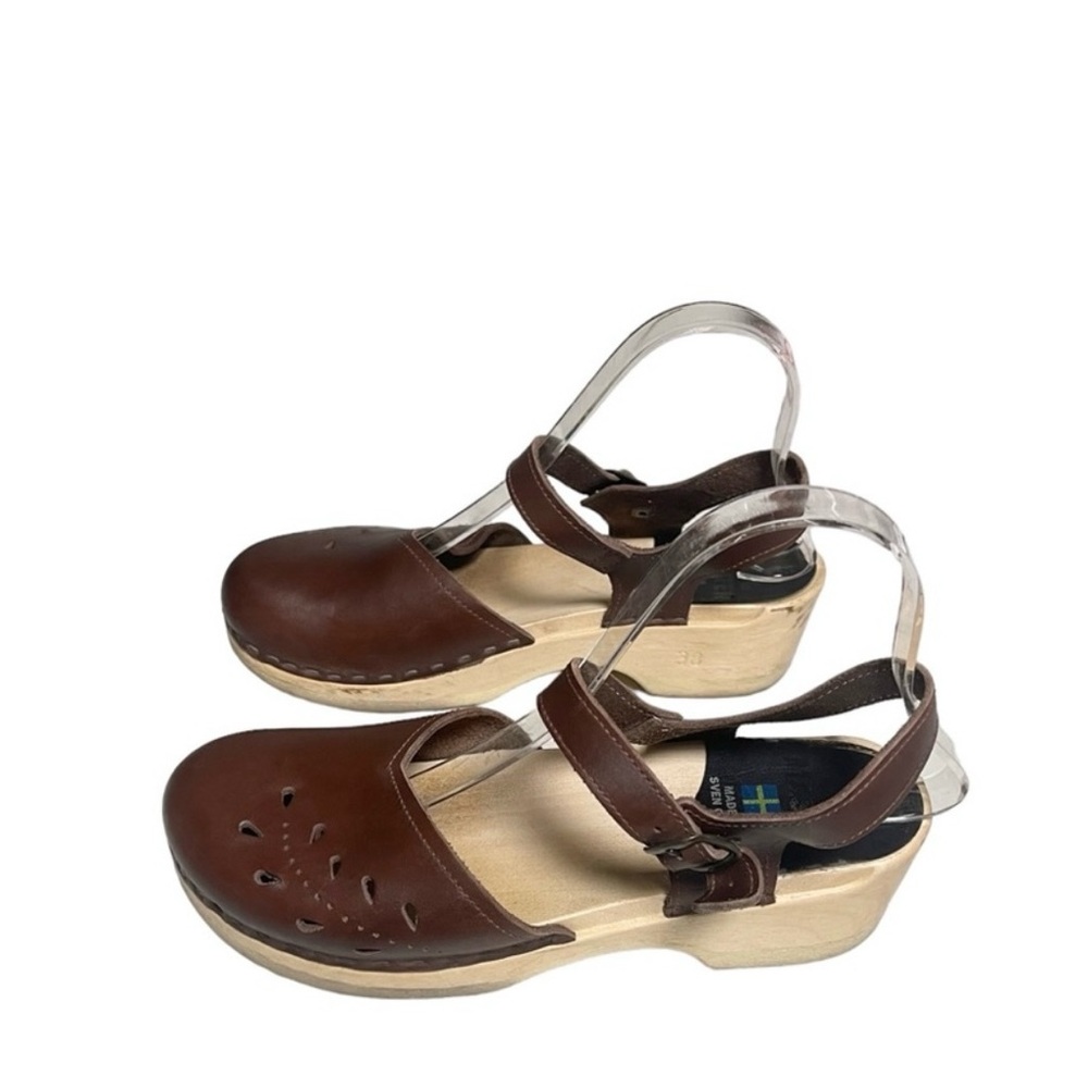 Sven Leaf Punch Clogs EU size 38/US size 8